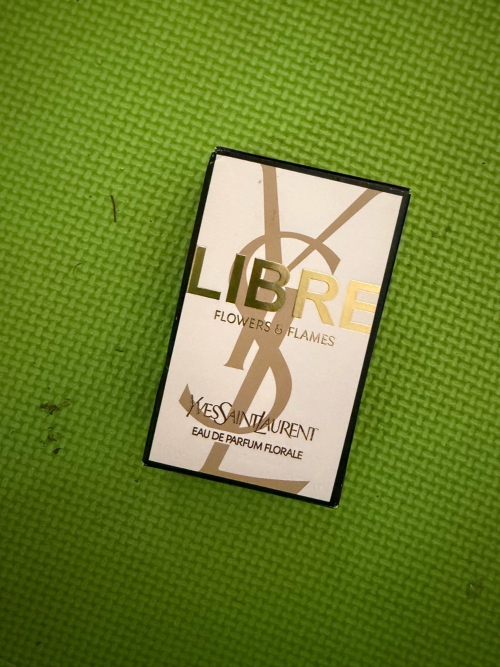 Yves Saint Laurent Box - White & Black Back Panel